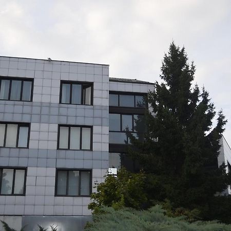 Hotel Cavalieri ピネローロ エクステリア 写真